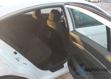 2018 Hyundai Elantra Se z USA, uszkodzony, nr VIN 5NPD74LF1JH341657